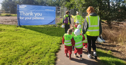Youngsters from the local nursery paid a visit to the site Cardross Flood Alleviation